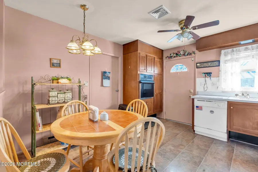 511B Portsmouth Drive, Lakewood, NJ 08701 - Image #3