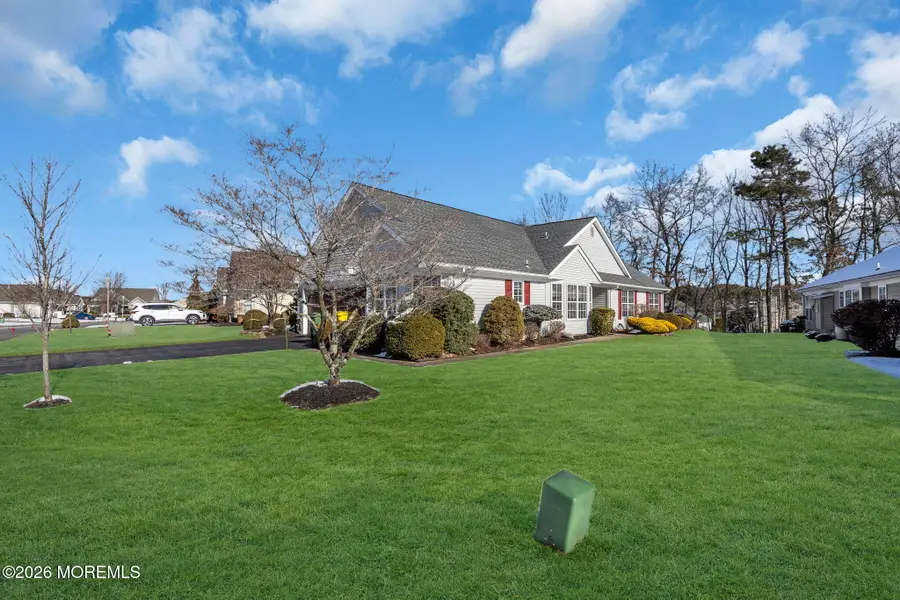 39 Strawberry Lane, Lakewood, NJ 08701 - Image #2