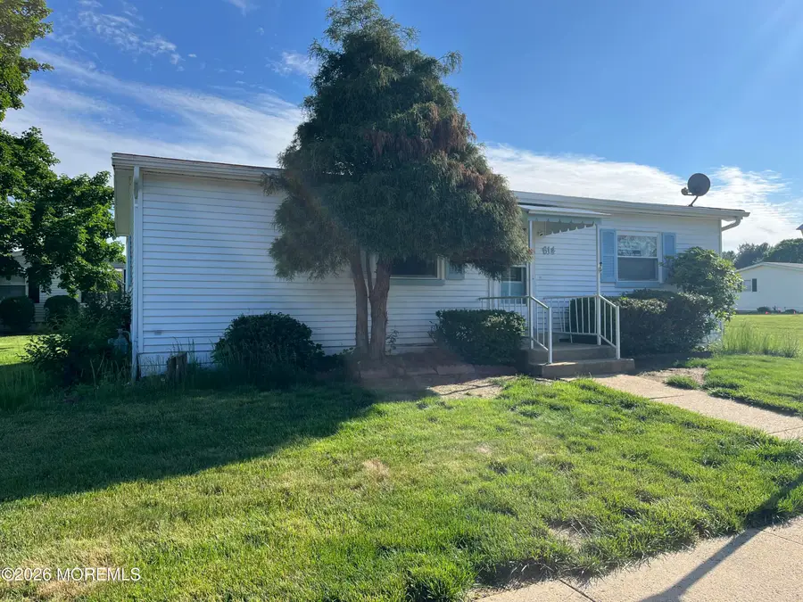 614 Jerome Place, Freehold, NJ 07728 - #3