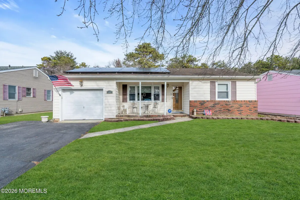 86 Northumberland Drive, Toms River, NJ 08757 - Image #1