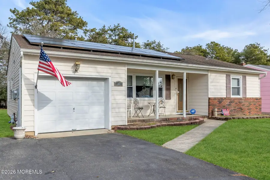 86 Northumberland Drive, Toms River, NJ 08757 - Image #2