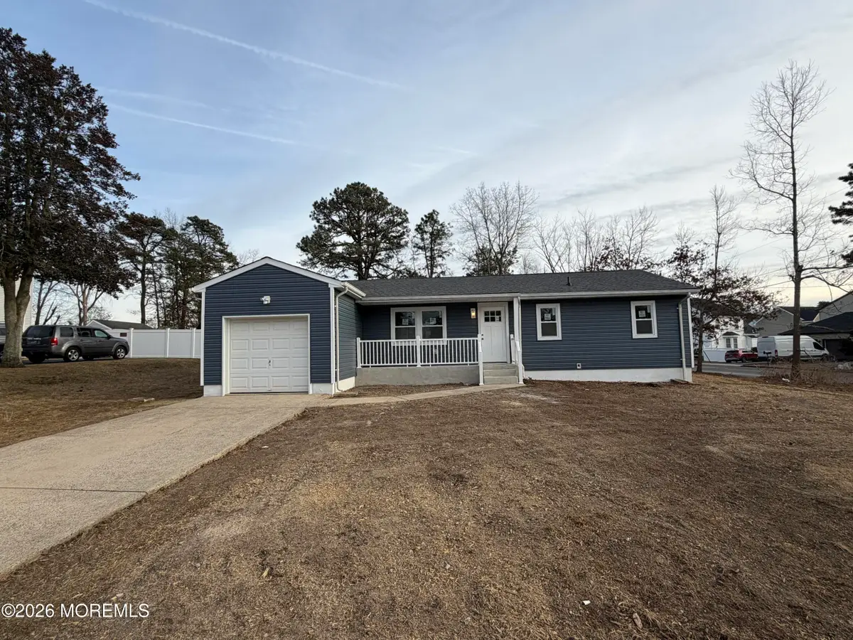 189 Lighthouse Drive, Manahawkin, NJ 08050 - Image #1