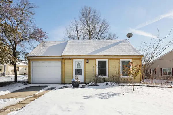 74 Sheffield Place, Southampton, NJ 08088