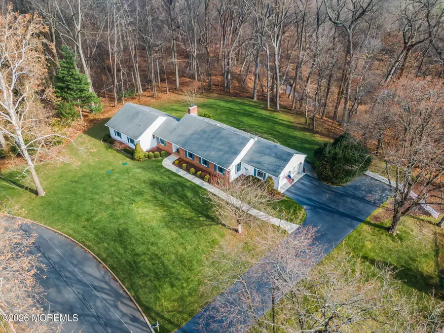 7 Flora Drive, Holmdel, NJ 07733 - Image #2