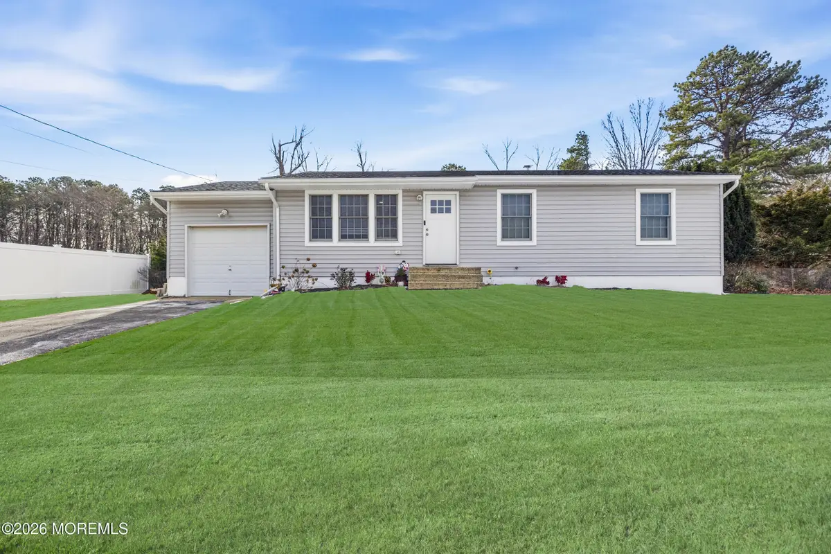 17 Bass Place, Howell, NJ 07731 - #1