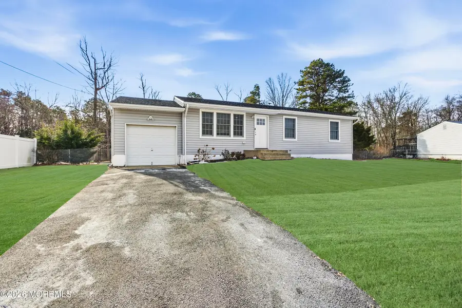 17 Bass Place, Howell, NJ 07731 - #3