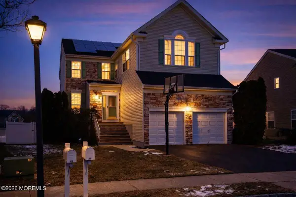 10 Hemingway Lane, Columbus, NJ 08022