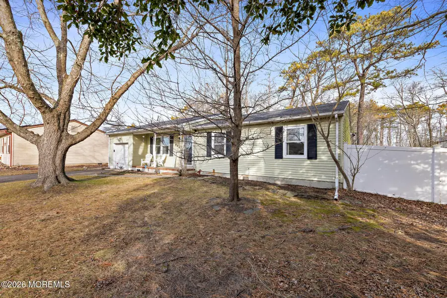 826 Hazelton Avenue, Lanoka Harbor, NJ 08734 - Image #3