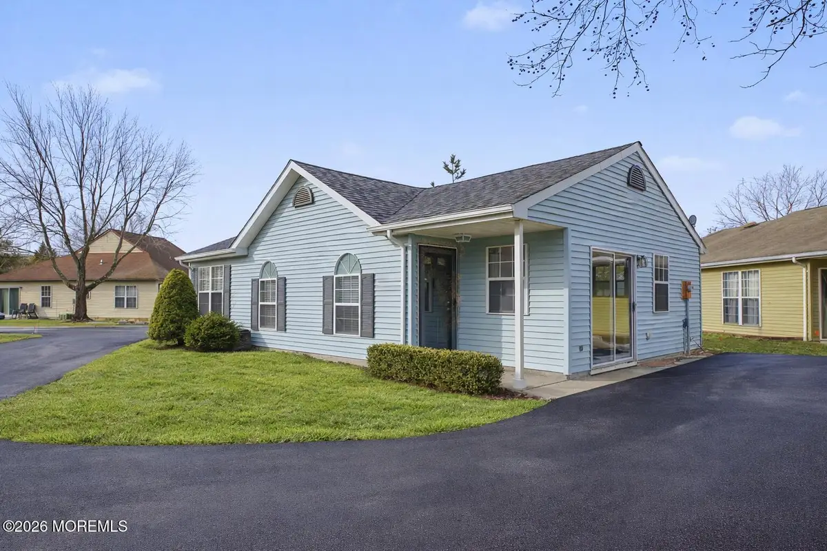 32 Carnaby Close, Freehold, NJ 07728 - Image #1