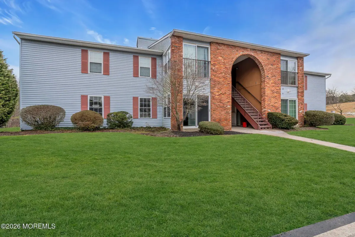 161 Frontier Way, Tinton Falls, NJ 07753 - Image #1