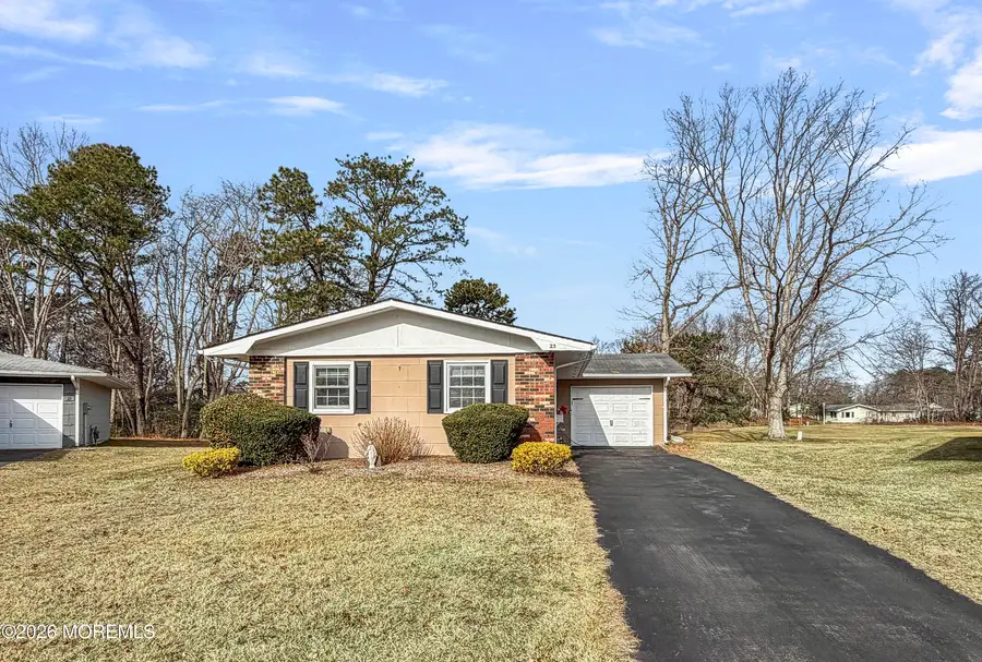 23 Higgins Court, Brick, NJ 08724 - #2