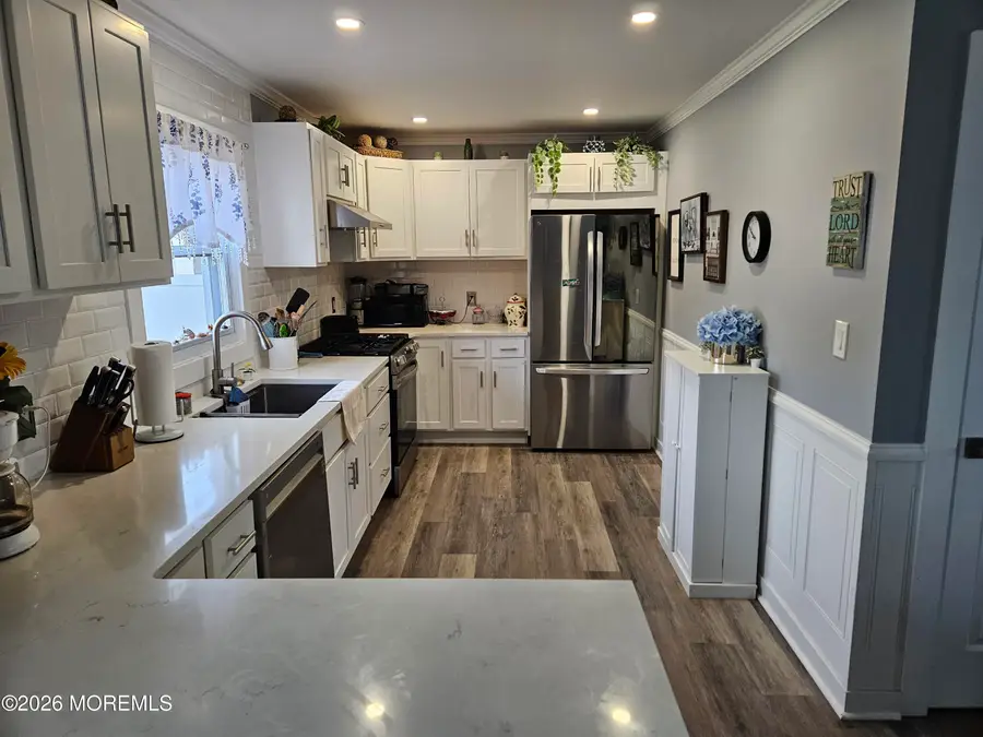 918 Raleigh Drive, Toms River, NJ 08753 - Image #3