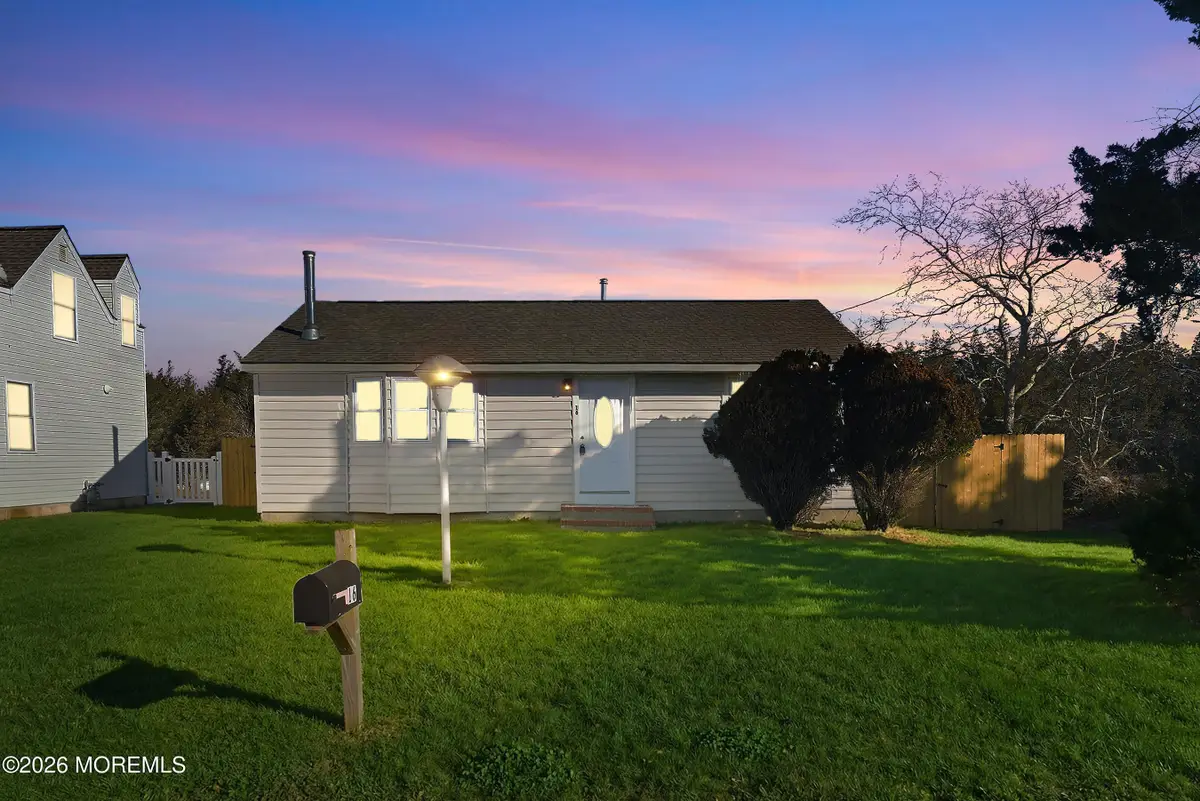 16 Surfside Boulevard, Mystic Island, NJ 08087 - Image #1