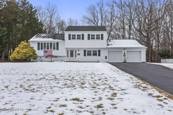 7 Tarrytown Road, Manalapan, NJ 07726