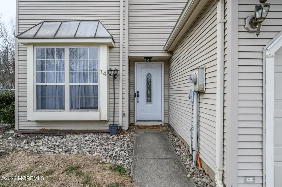 14 Ravenwood Court, Freehold, NJ 07728 - Image #2