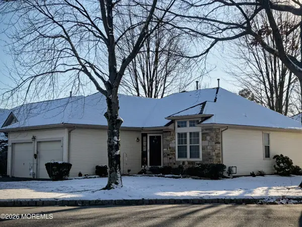 13 Sedgwick Square, Jackson, NJ 08527