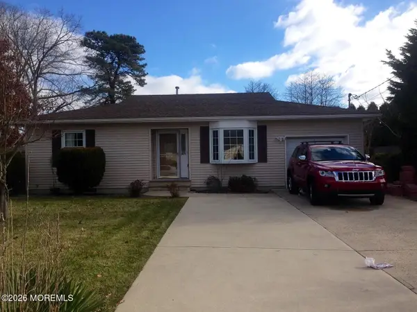 159 Spinnaker Avenue, Manahawkin, NJ 08050