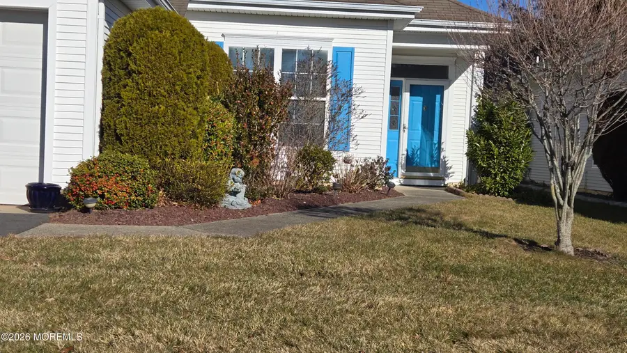 33 Greenways Lane, Lakewood, NJ 08701 - Image #3