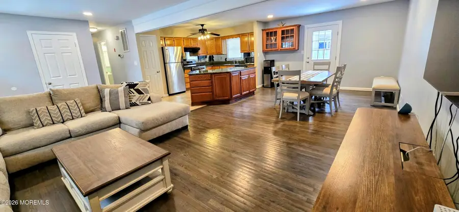 7 Thomas Street, Toms River, NJ 08753 - #2