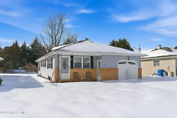 5 Le Lamentin Drive, Toms River, NJ 08757