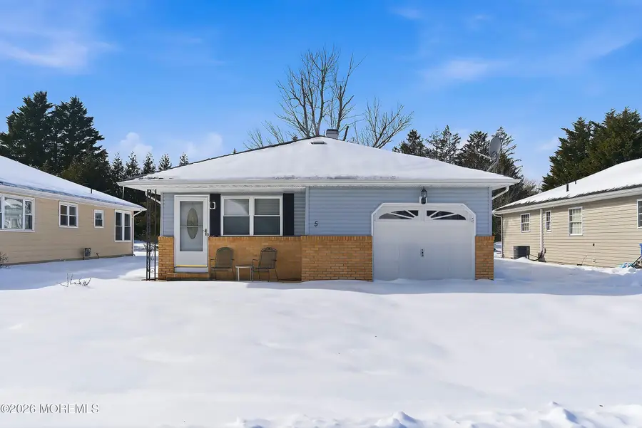 5 Le Lamentin Drive, Toms River, NJ 08757 - Image #2