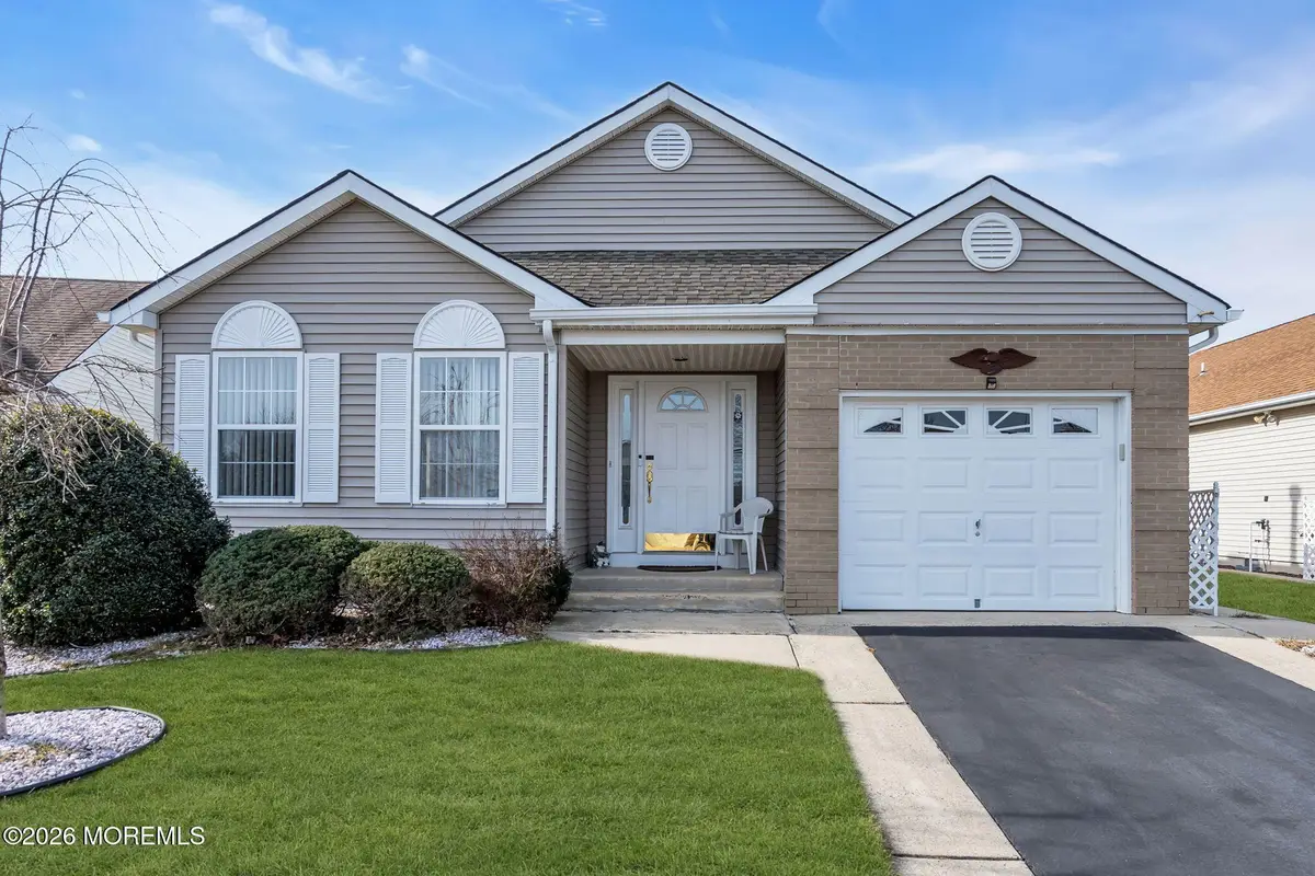 10 Bolton Court, Toms River, NJ 08757 - Image #1