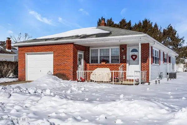 6 Falmouth Street, Toms River, NJ 08757