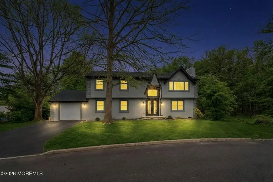 6 Storer Court, Morganville, NJ 07751 - #3