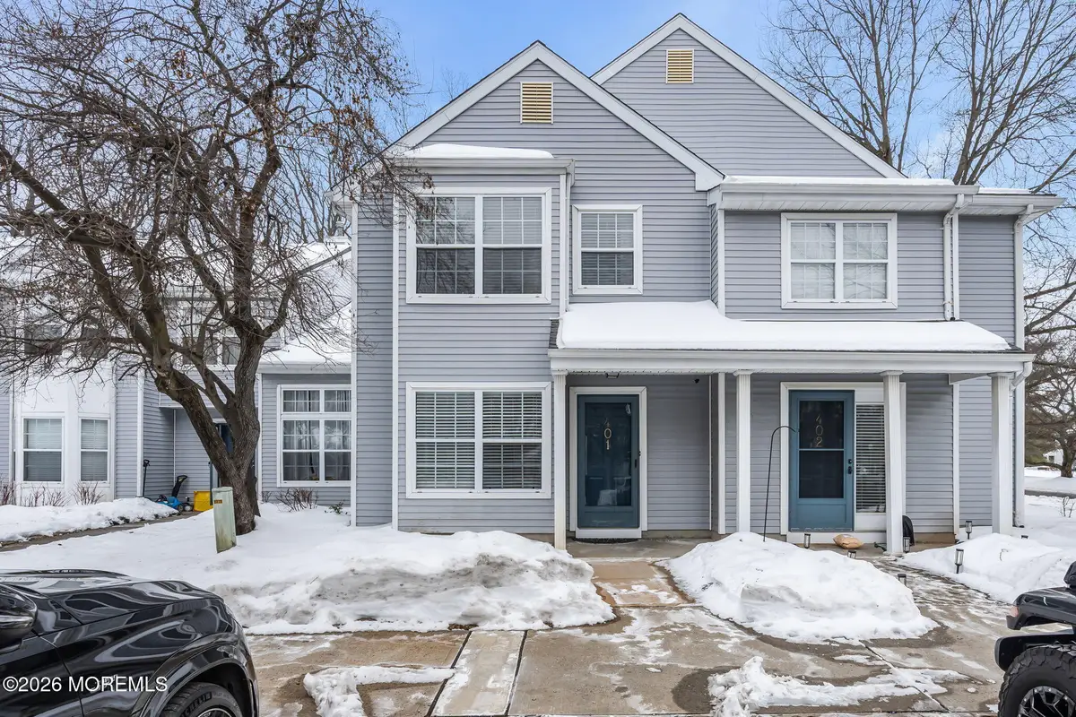 401 Hampton Court #15-7, Manalapan Township, NJ 07726 - Image #1