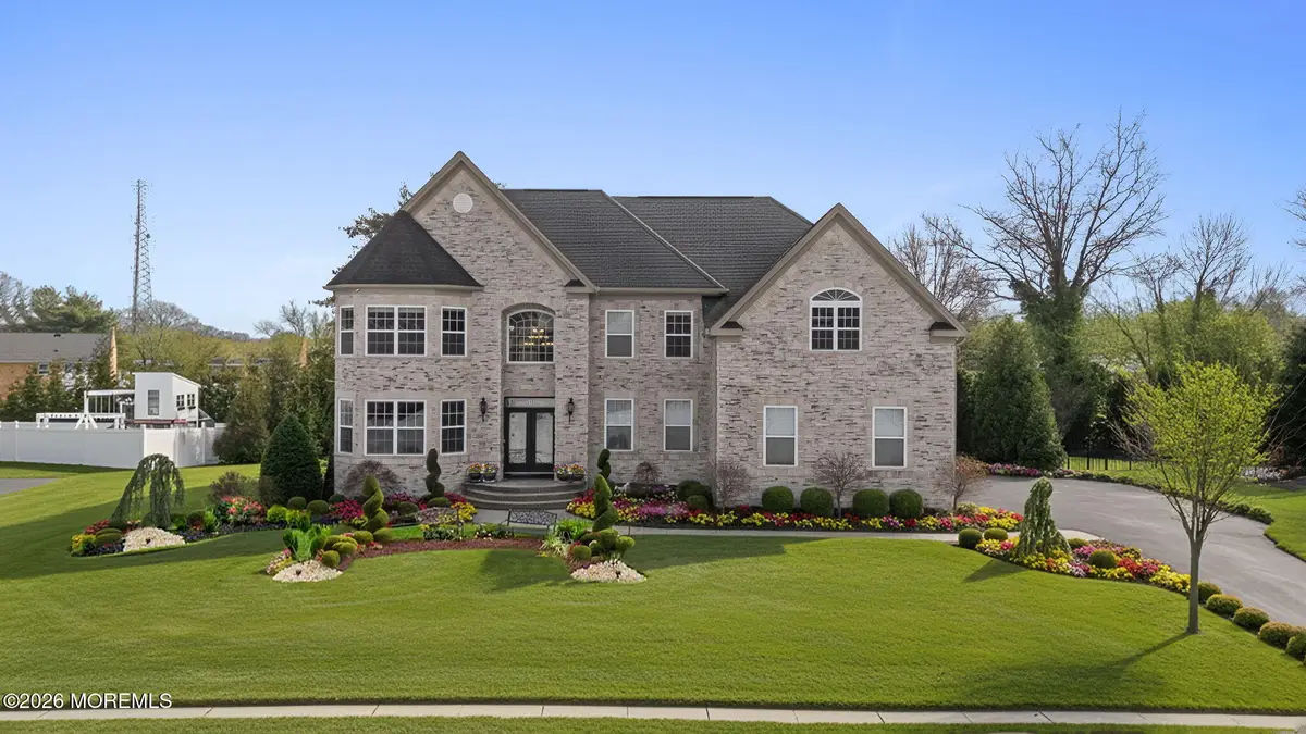 11 Gatarz Court, East Brunswick, NJ 08816 - Image #1