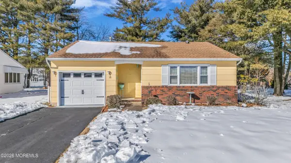 38 Eton Road, Toms River, NJ 08757