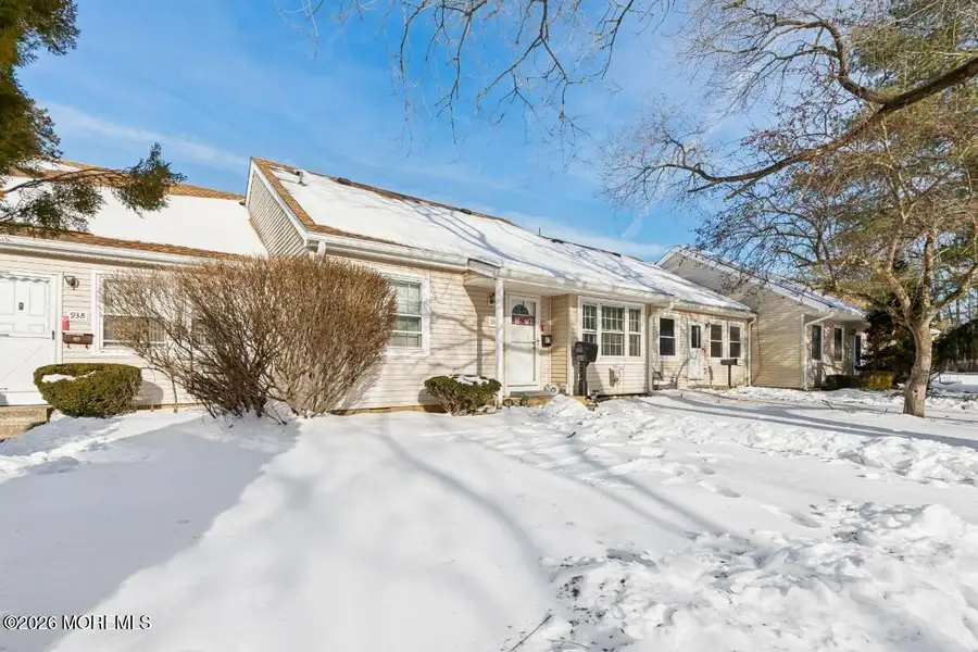 93 Halls Croft Road #C, Freehold, NJ 07728 - #2