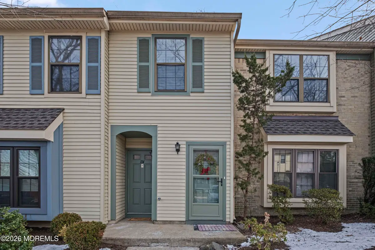 114 Dundee Court, Aberdeen, NJ 07747 - #1