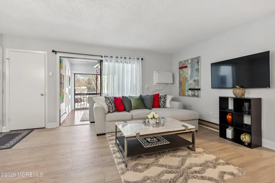 94 Manchester Court, Red Bank, NJ 07701 - #2