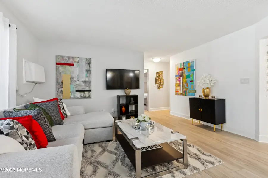 94 Manchester Court, Red Bank, NJ 07701 - #3