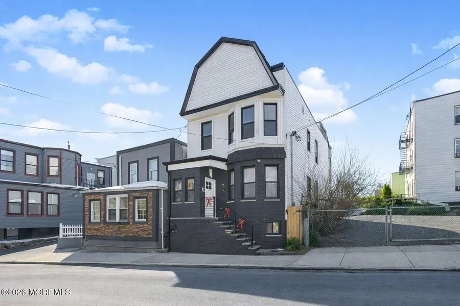 9 Myrtle Avenue, Jersey City, NJ 07305 - #2