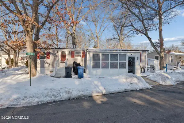 57 Roberts Road, Toms River, NJ 08755