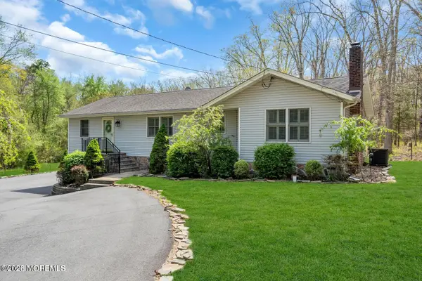 86 Cox Cro Road, Toms River, NJ 08755