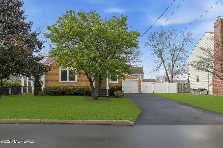 190 8th Street, Belford, NJ 07718 - #2