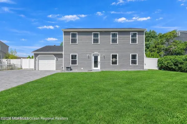 23 Barre Drive, Howell, NJ 07731