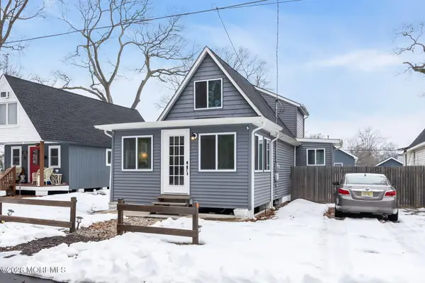 375 Barnegat Avenue, Bayville, NJ 08721