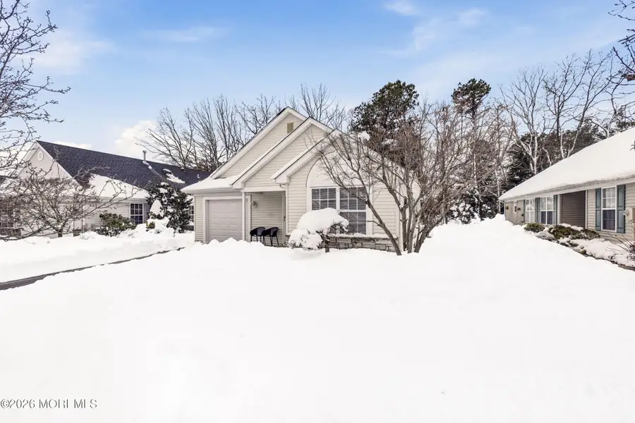 4 Schoolhouse Lane, Lakewood, NJ 08701 - #3