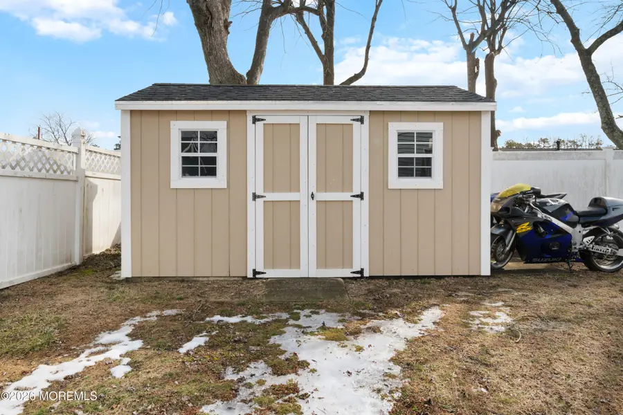 406 Applegate Avenue, Toms River, NJ 08757 - #3