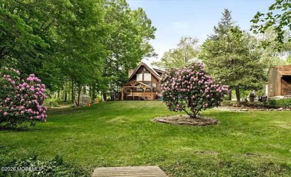 501 Circle Drive, Upper Freehold, NJ 08501