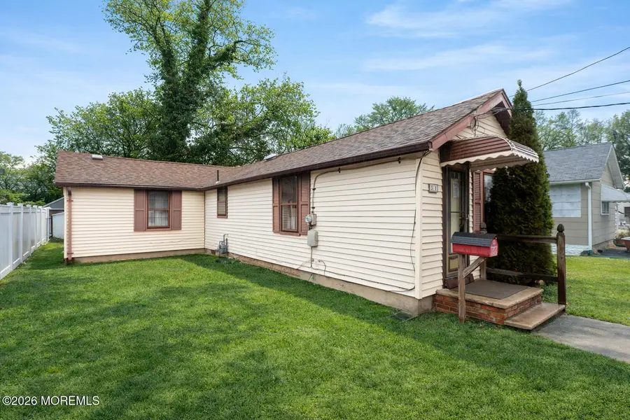 51 Holmes Place, North Middletown, NJ 07748 - #2