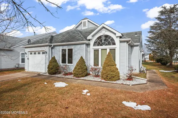 14 Stewart Court, Jackson, NJ 08527