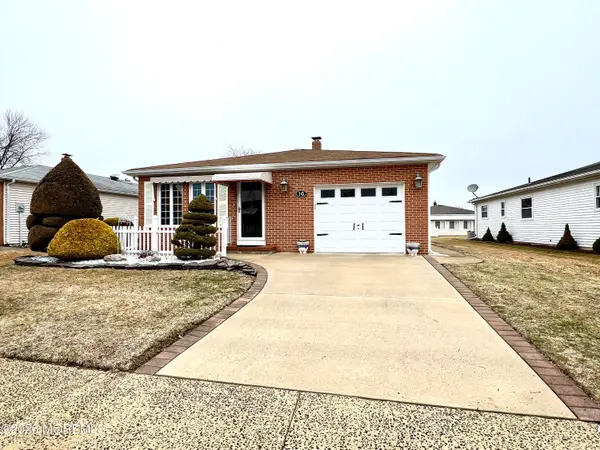 16 Tivoli Street, Toms River, NJ 08757