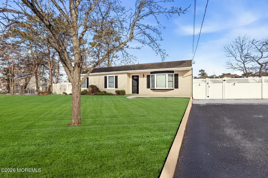 1033 Birmingham Avenue, Toms River, NJ 08757 - #2