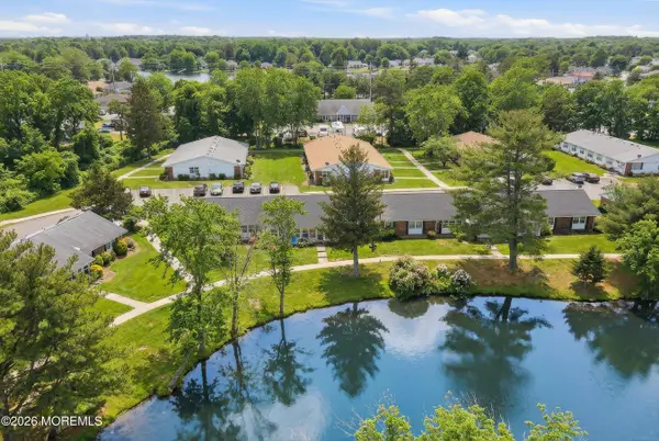 1190B Clydebank Court, Lakewood, NJ 08701