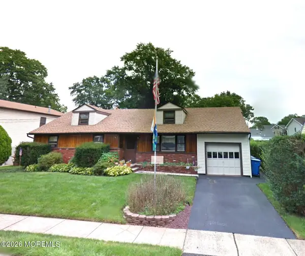 14 Chase Avenue, Middlesex, NJ 08846